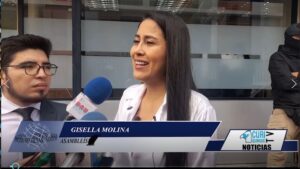 #NoticiaProvincial Gissela Molina asambleísta por Cotopaxi, se dirigió a la fiscalía para realizar varias denuncias contra funcionarios de Elepco tales como perjurio, simulación de funciones y omisión de denuncia. Más noticias y Tv en vivo: https://curiquinguetv.com/ #CuriquingueTv