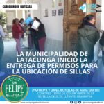 La Municipalidad de Latacunga inició la entrega de permisos para la ubicación de sillas y graderíos en el recorrido de la Mamá Negra. Sin embargo, la jornada se vio empañada por algunos altercados entre los comerciantes de sillas que se dieron cita en los bajos de la municipalidad para obtener su permiso.