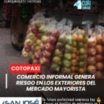 La presencia de comerciantes informales en los exteriores del Mercado Mayorista continúa generando inconvenientes para la movilidad. Varios vendedores ocupan parte de la calzada, las aceras e incluso el parterre central, reduciendo el espacio para la circulación vehicular y peatonal.